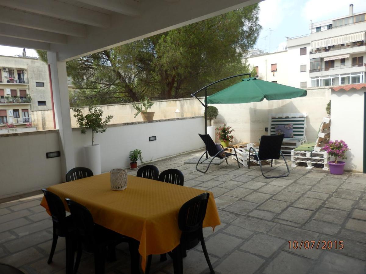 Casa Lauretta - Terrazza - Garage Wifi E Bici Gratuite Villa Lecce Kültér fotó