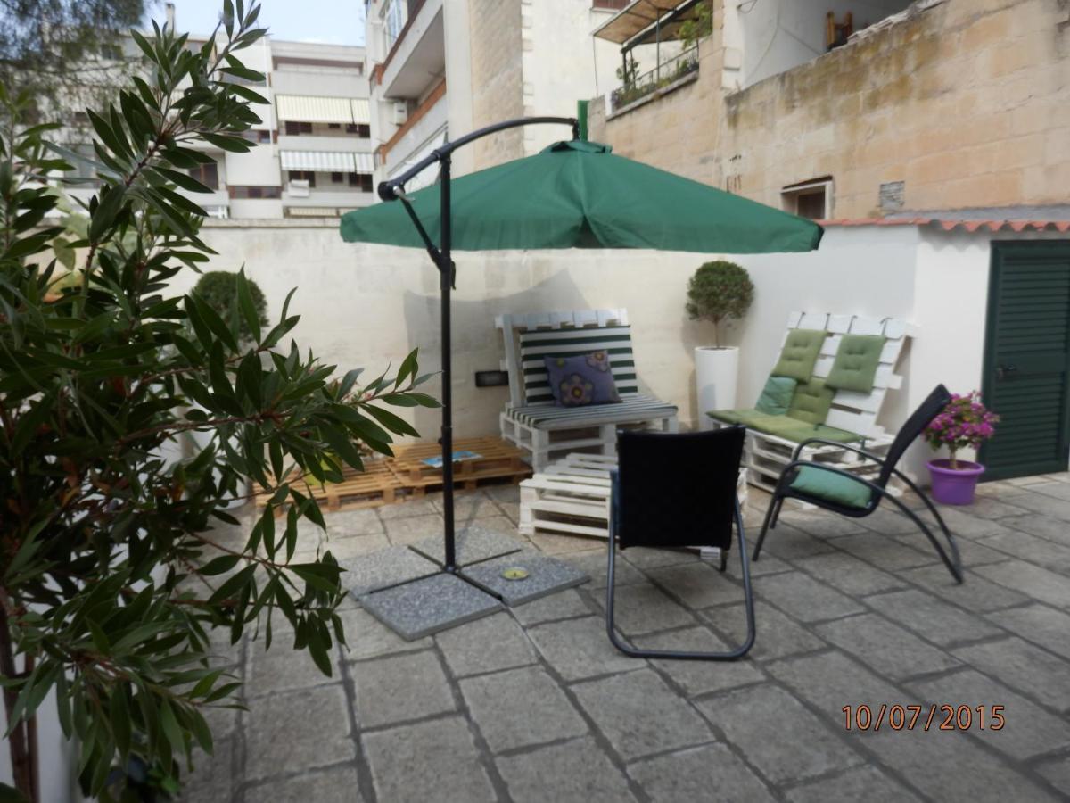Casa Lauretta - Terrazza - Garage Wifi E Bici Gratuite Villa Lecce Kültér fotó