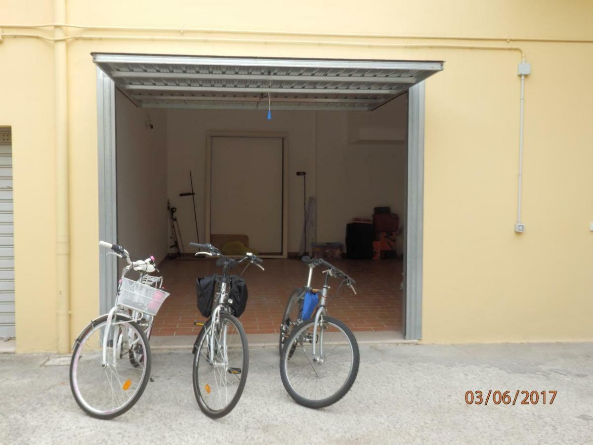 Casa Lauretta - Terrazza - Garage Wifi E Bici Gratuite Villa Lecce Kültér fotó