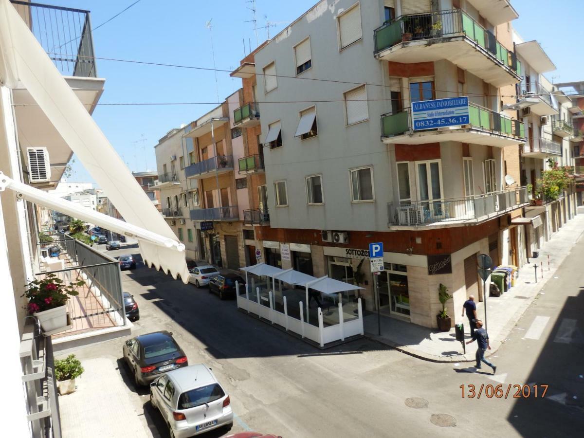 Casa Lauretta - Terrazza - Garage Wifi E Bici Gratuite Villa Lecce Kültér fotó